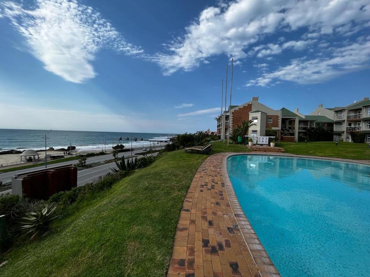 Ocean Daze Brookes Hill - Beachfront Spot Apartment *